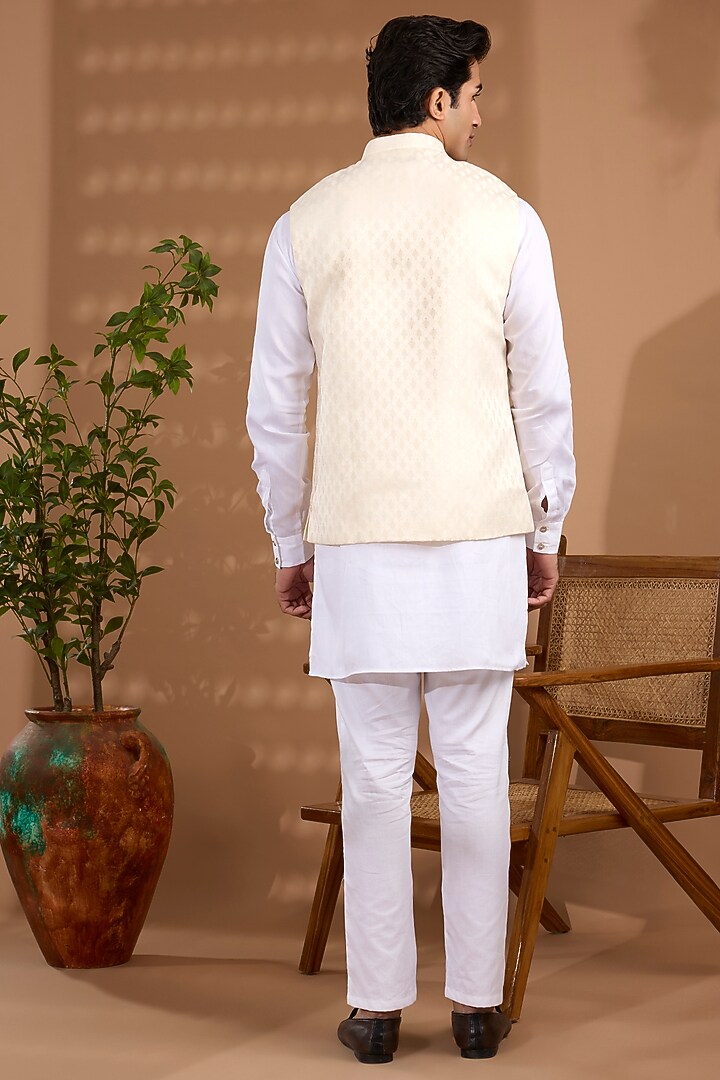 Ivory Blended Silk Embroidered Bundi Jacket Set For Boys by Spring Break- Kids at Pernia's Pop Up Shop