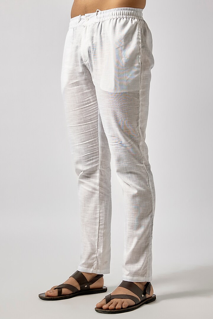 White Cotton Printed & Embroidered Kurta Set For Boys by Spring Break- Kids at Pernia's Pop Up Shop