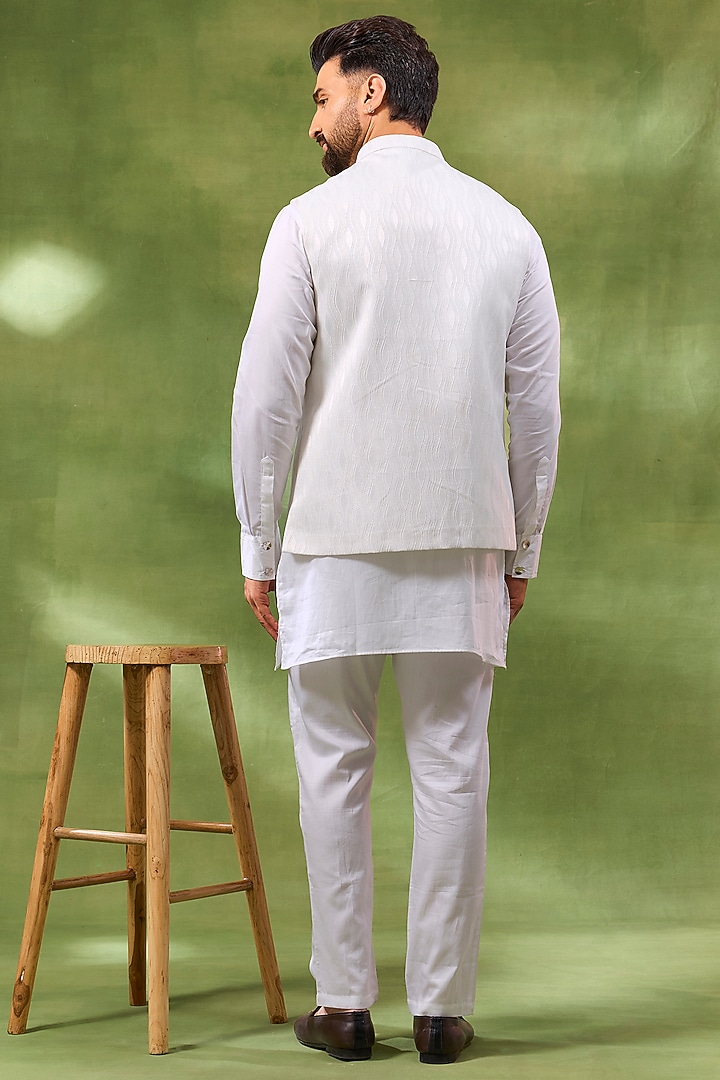 White Cotton Silk Embroidered Bundi Jacket Set For Boys by Spring Break- Kids at Pernia's Pop Up Shop