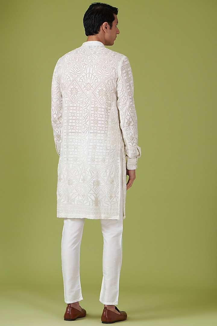 White Lucknowi Embroidered Kurta Set For Boys by Spring Break- Kids at Pernia's Pop Up Shop