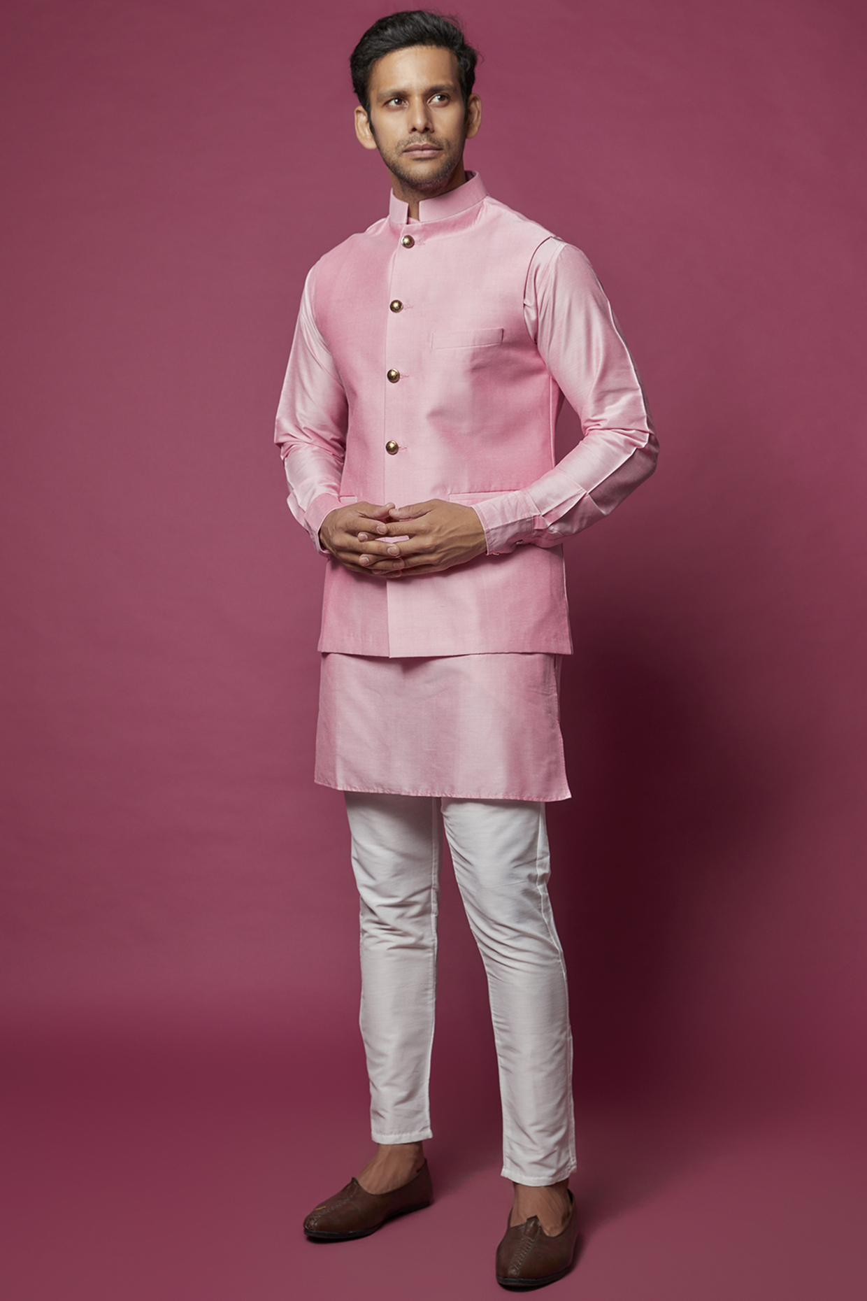 Pink Cotton Silk Bundi Jacket Set For Boys by Spring Break- Kids