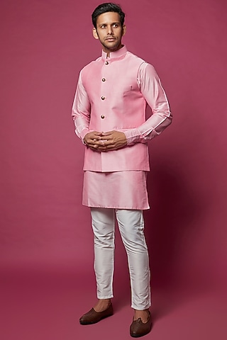 Pink Cotton Silk Bundi Jacket Set For Boys by Spring Break- Kids