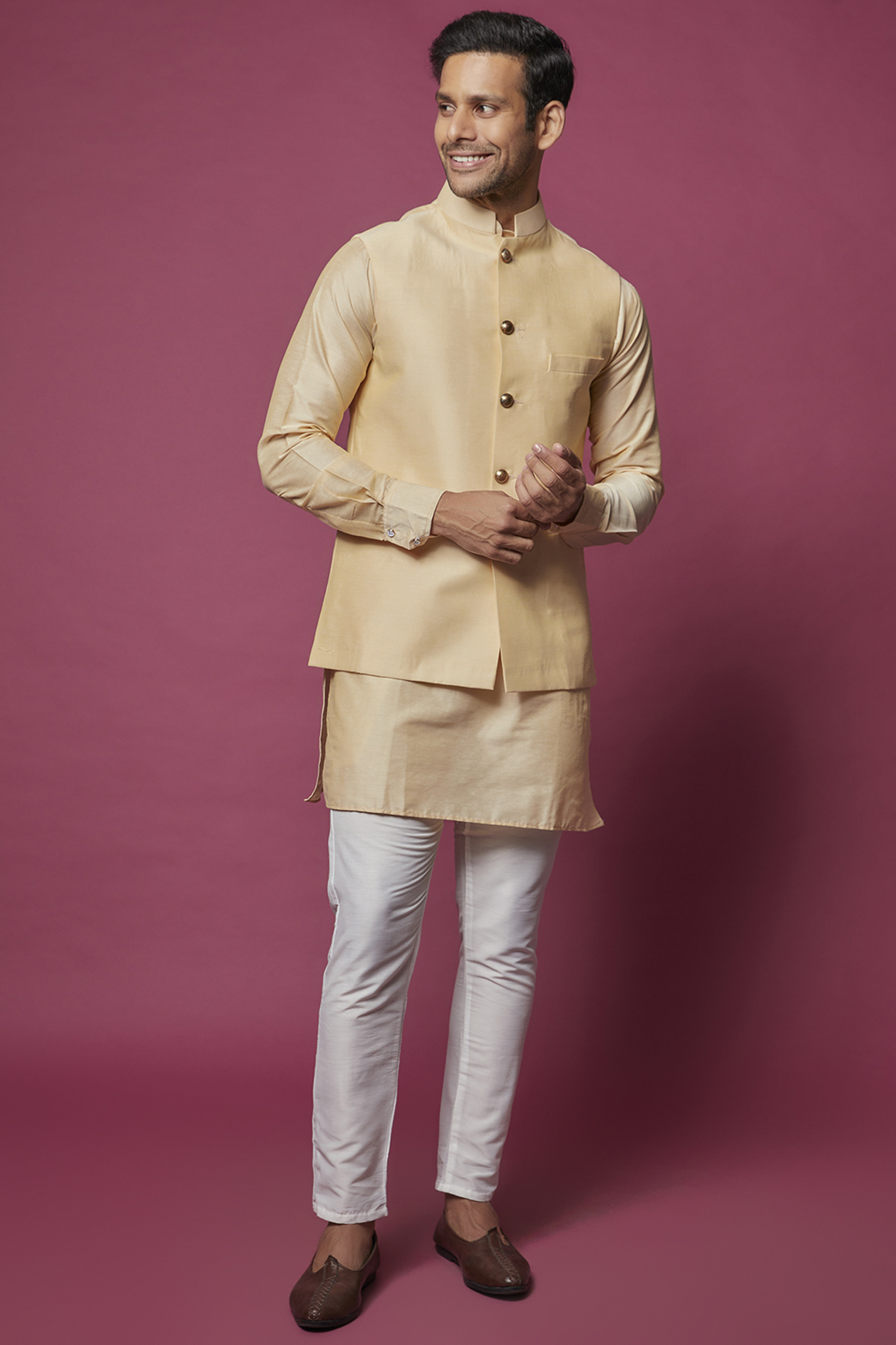 Beige Cotton Silk Bundi Jacket Set For Boys by Spring Break- Kids