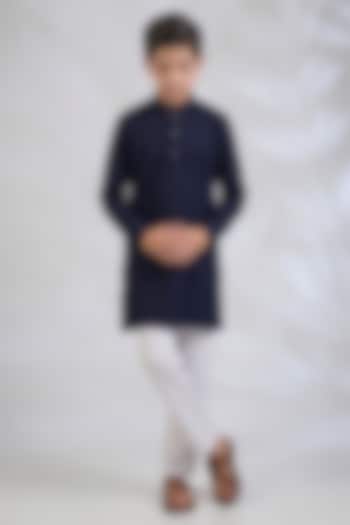 Navy Blue Blended Silk Machine Embroidered Kurta Set For Boys by Spring Break- Kids at Pernia's Pop Up Shop