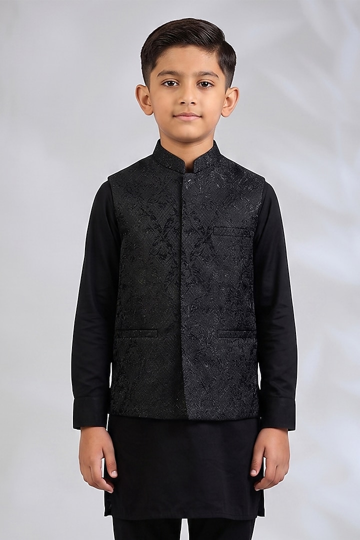 Black Blended Silk Embroidered Bundi Jacket Set For Boys by Spring Break- Kids at Pernia's Pop Up Shop