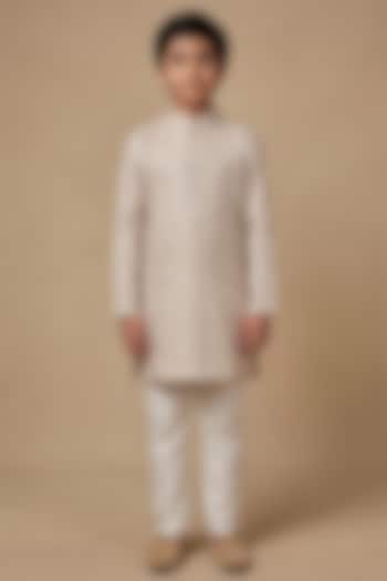 Ivory Viscose Lucknowi Applique Embroidered Kurta Set For Boys by Spring Break- Kids at Pernia's Pop Up Shop