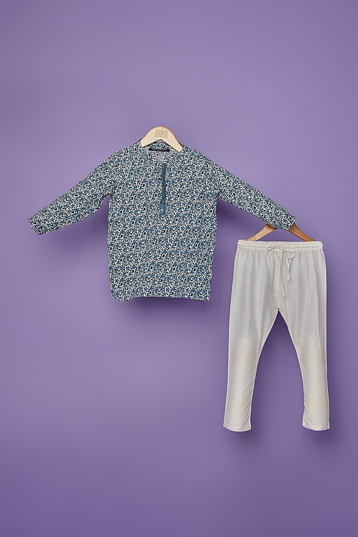 Blue Cotton Crepe Printed Kurta Set For Boys by Spring Break- Kids at Pernia's Pop Up Shop