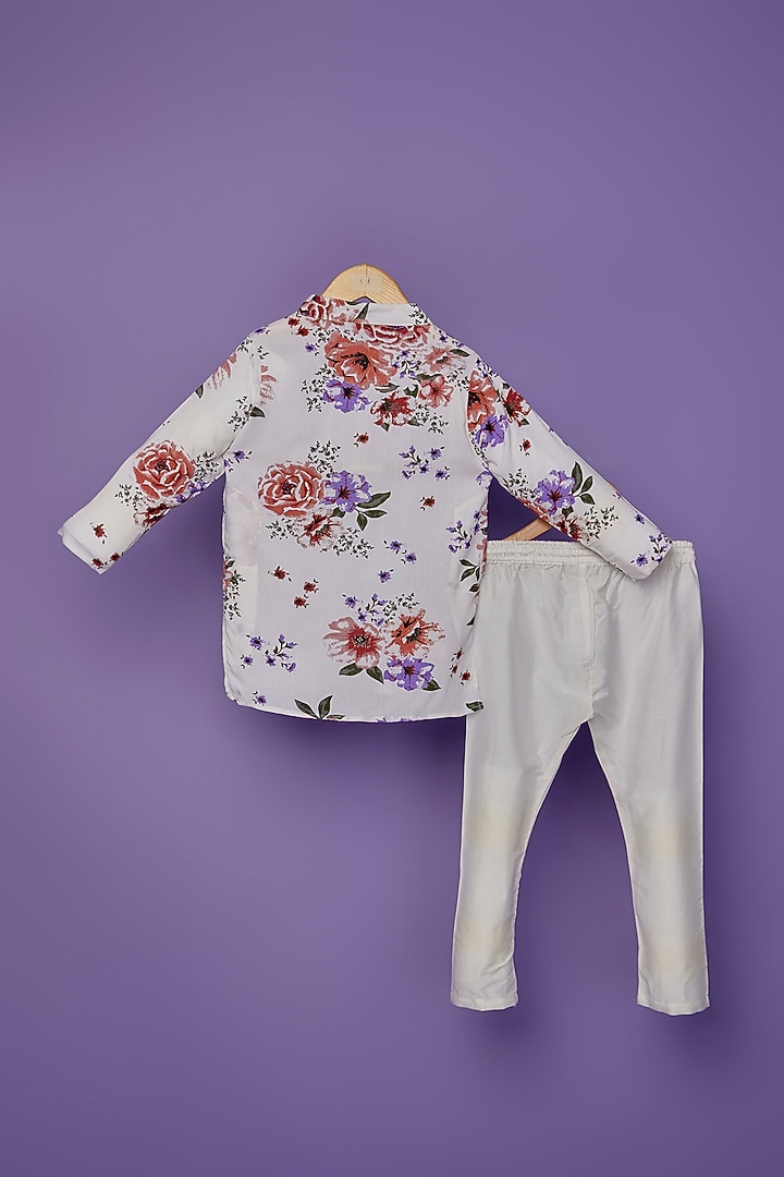 White Cotton Floral Digital Printed Kurta Set For Boys by Spring Break- Kids at Pernia's Pop Up Shop