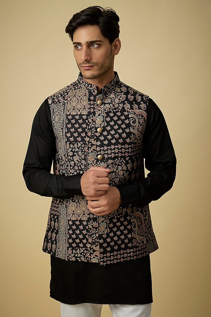 Black Blended Silk Paisley Printed Nehru Jacket Set For Boys by Spring Break- Kids at Pernia's Pop Up Shop
