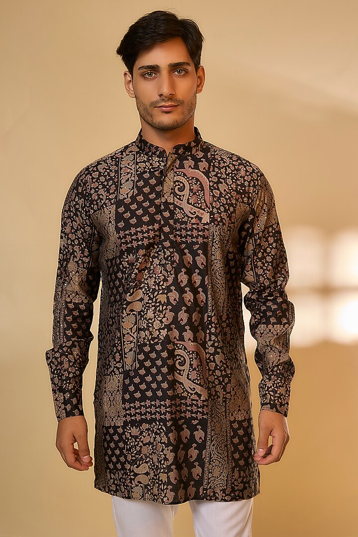 Black & Gold Blended Silk Paisley Printed Kurta Set For Boys by Spring Break- Kids at Pernia's Pop Up Shop