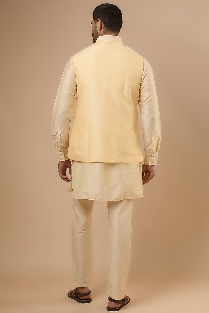 Light Yellow Cotton Silk Embroidered Bundi Jacket Set by Spring Break Men at Pernia's Pop Up Shop