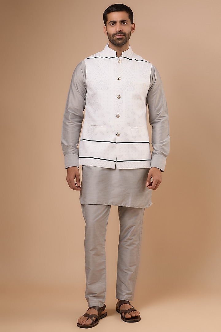 White Cotton Printed Bundi Jacket Set by Spring Break Men