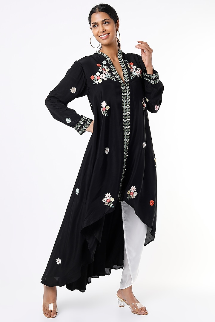 Black Hand Embroidered Kurta Set by Seams Pret & Couture