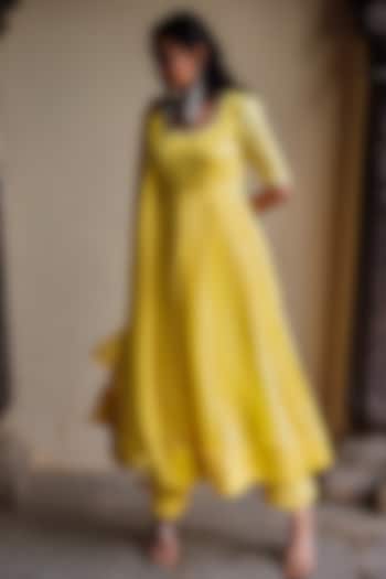 Yellow Chinon Embroidered Anarkali Set by Spring Diaries