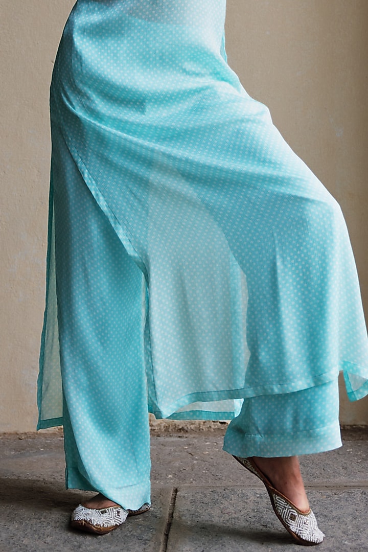 Sky Blue Chinon Kurta Set by Spring Diaries at Pernia's Pop Up Shop