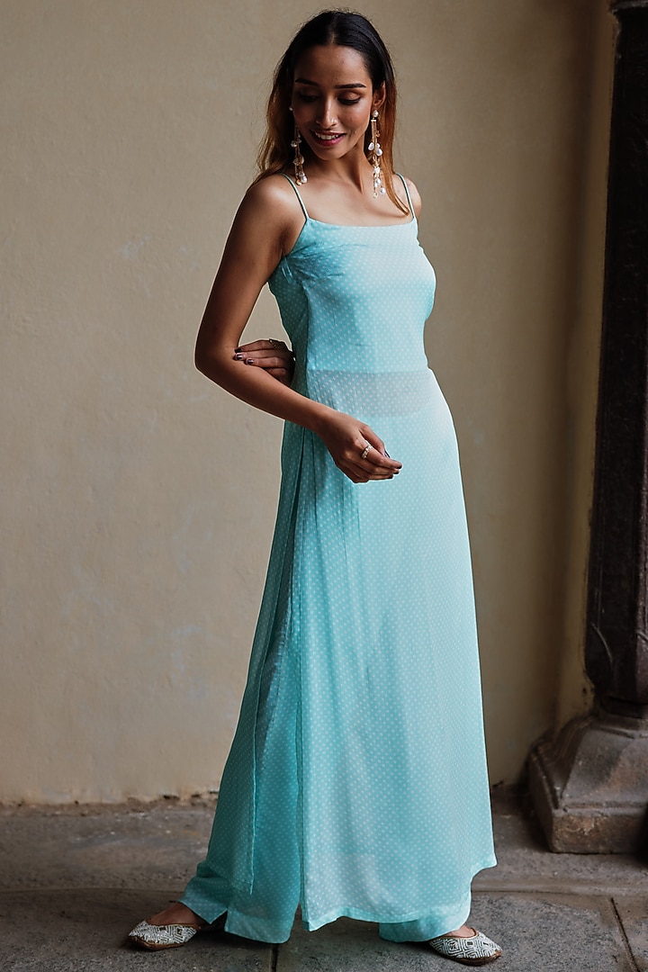 Sky Blue Chinon Kurta Set by Spring Diaries at Pernia's Pop Up Shop