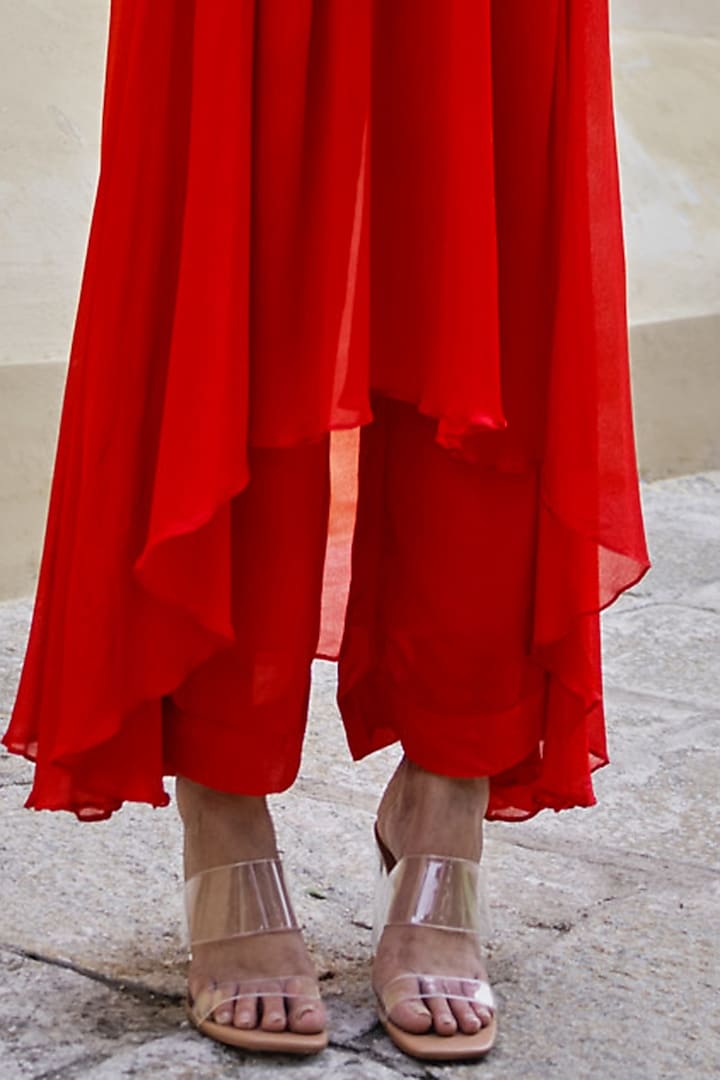 Bright Red Chinon Embroidered Kurta Set by Spring Diaries at Pernia's Pop Up Shop