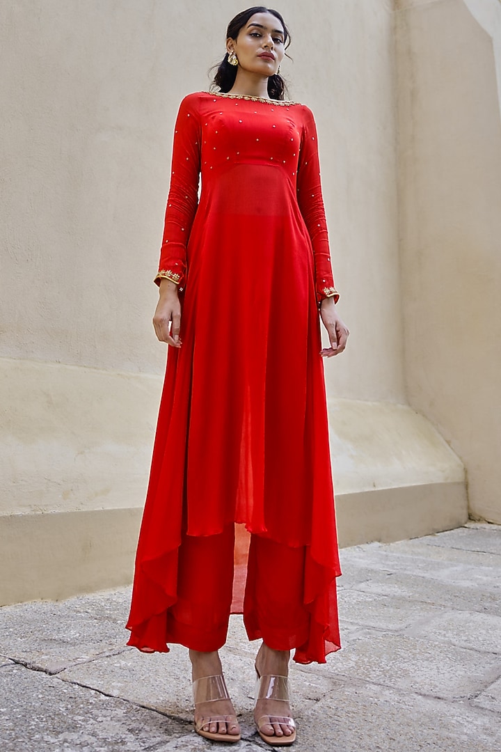 Bright Red Chinon Embroidered Kurta Set by Spring Diaries at Pernia's Pop Up Shop