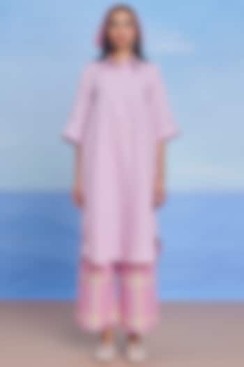 Lilac Linen Kurta Set by Saphed at Pernia's Pop Up Shop