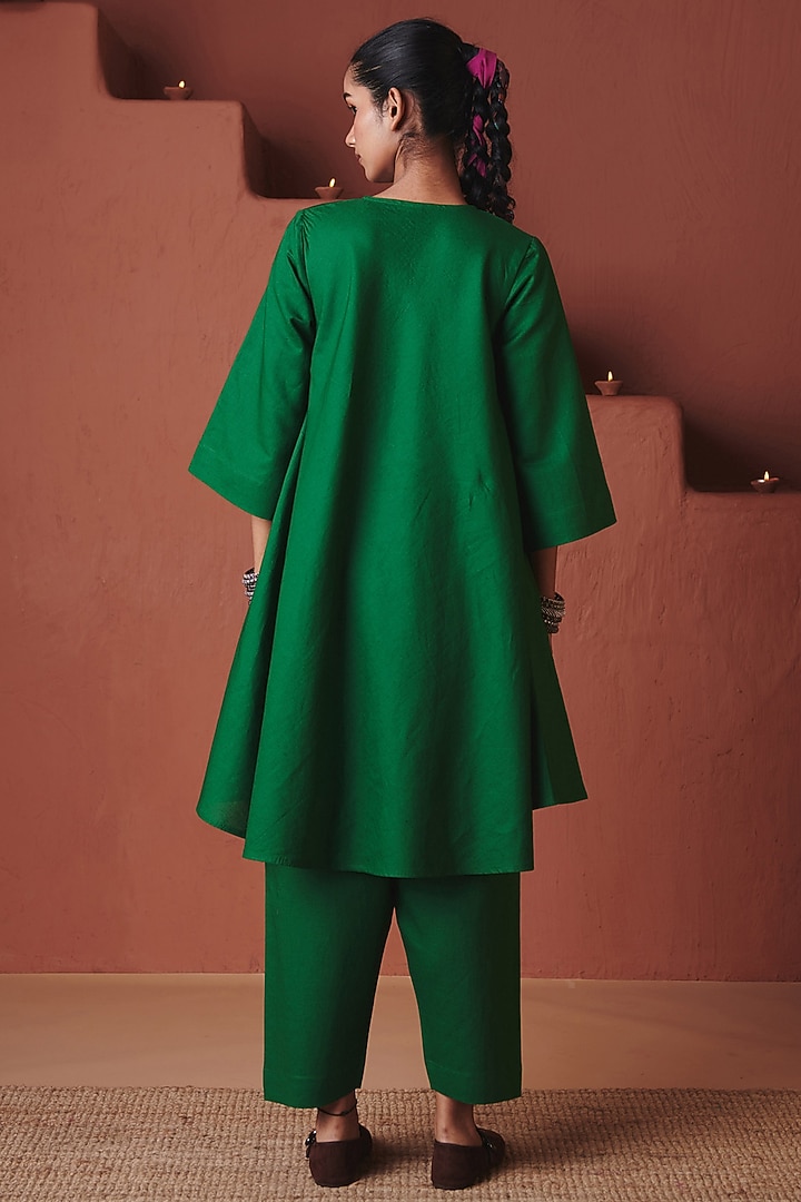 Green Pure Linen Glass Beads Embroidered Kurta Set by Saphed at Pernia's Pop Up Shop