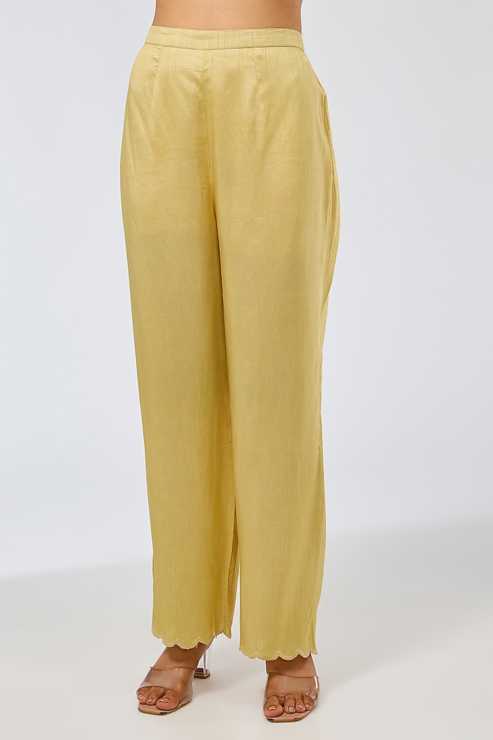 Dusky Yellow Silk Resham Embroidered Kurta Set by Shilpa Karnavat at Pernia's Pop Up Shop