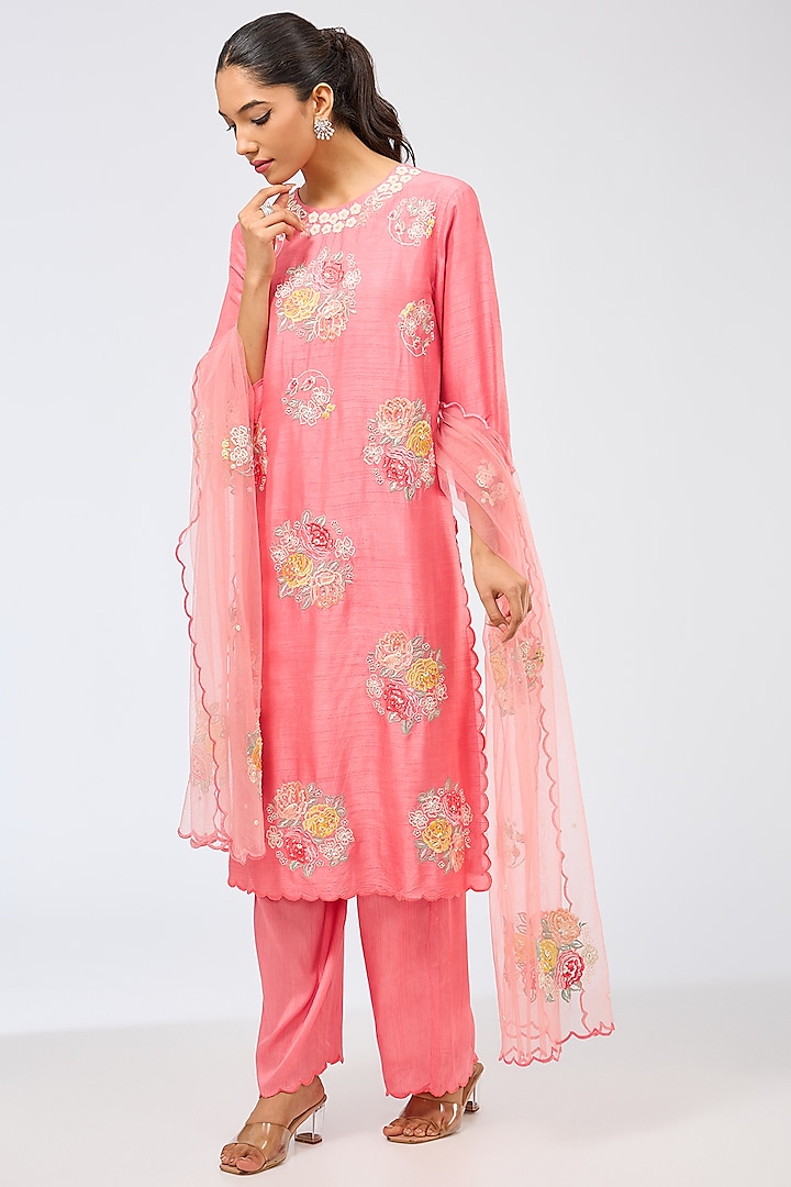 Pink Silk Kurta Set by Shilpa Karnavat at Pernia's Pop Up Shop