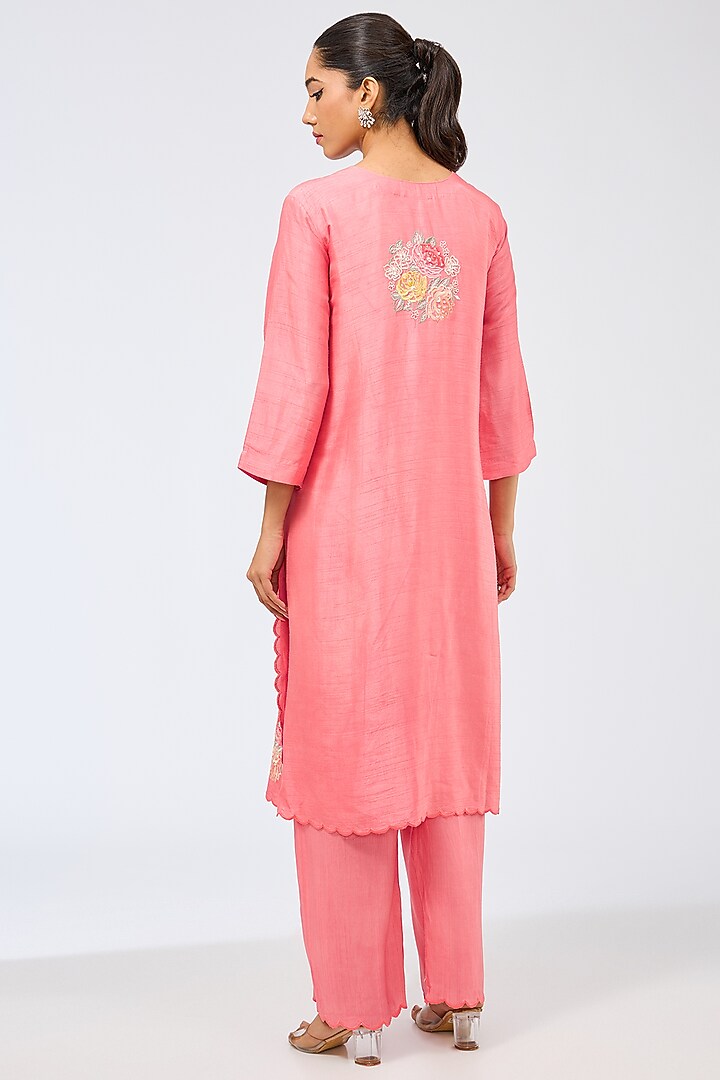Pink Silk Kurta Set by Shilpa Karnavat at Pernia's Pop Up Shop