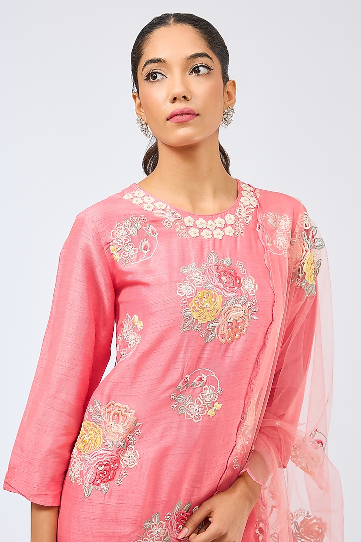 Pink Silk Kurta Set by Shilpa Karnavat at Pernia's Pop Up Shop