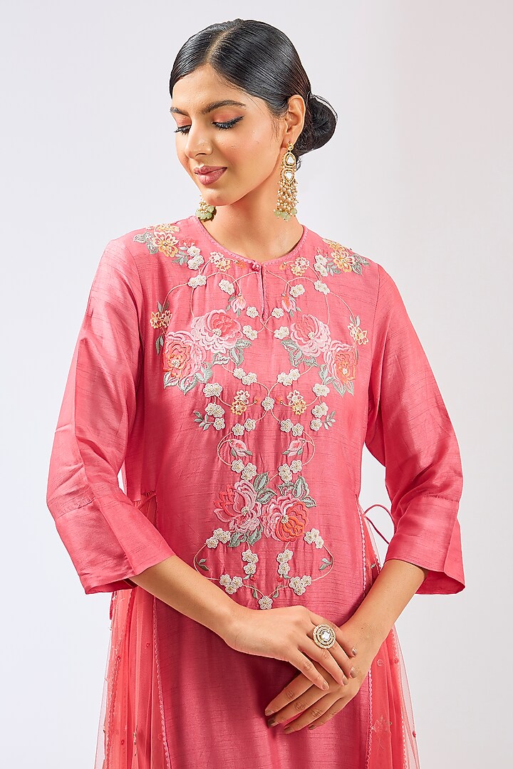 Coral Pink Silk Resham Embroidered Kurta Set by Shilpa Karnavat at Pernia's Pop Up Shop