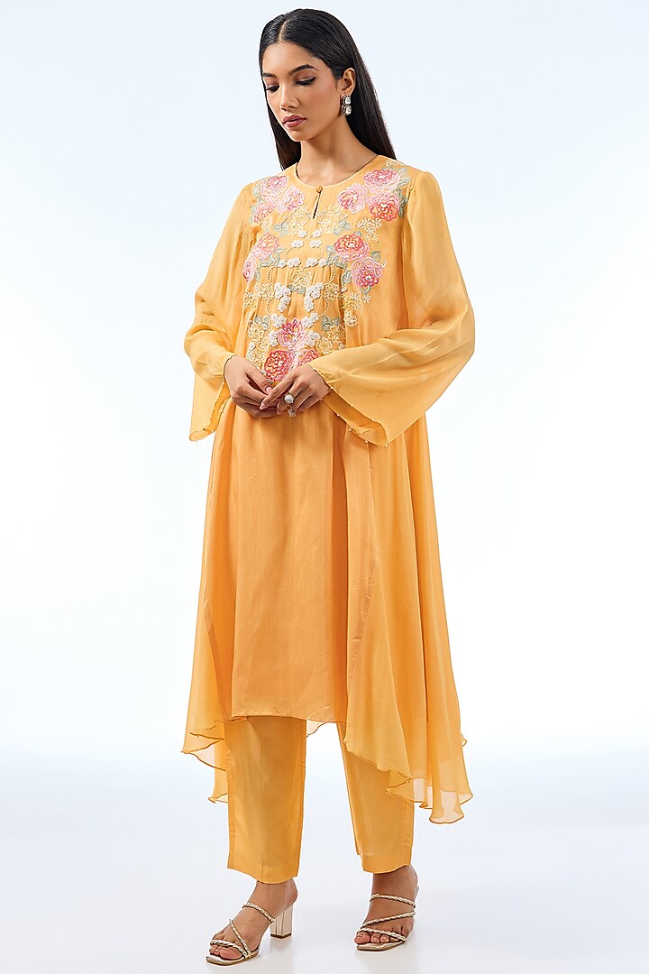 Peachy Orange Silk Kurta Set by Shilpa Karnavat at Pernia's Pop Up Shop