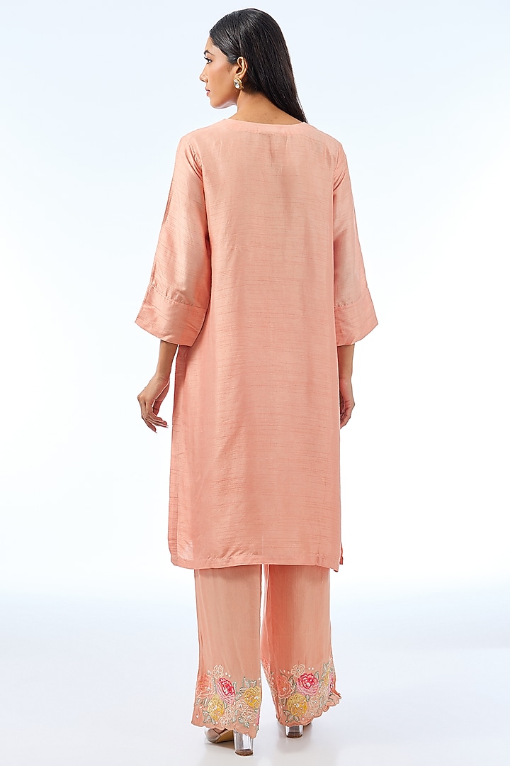 Peach Pink Silk Kurta Set by Shilpa Karnavat at Pernia's Pop Up Shop