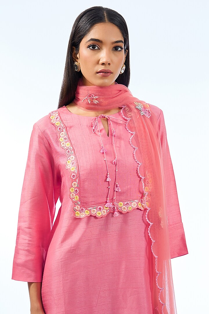 Pink Silk Kurta Set by Shilpa Karnavat at Pernia's Pop Up Shop