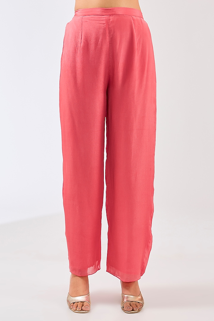Coral Pink Chiffon Resham Embroidered Kurta Set by Shilpa Karnavat at Pernia's Pop Up Shop