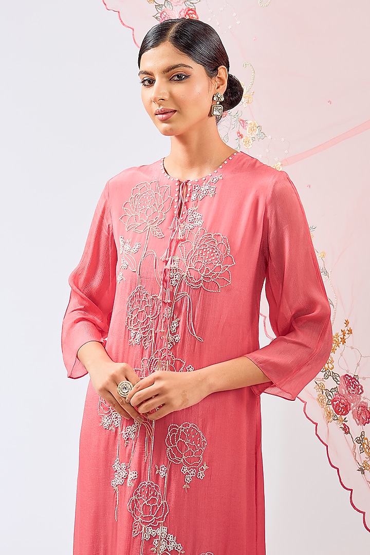 Coral Pink Chiffon Resham Embroidered Kurta Set by Shilpa Karnavat at Pernia's Pop Up Shop