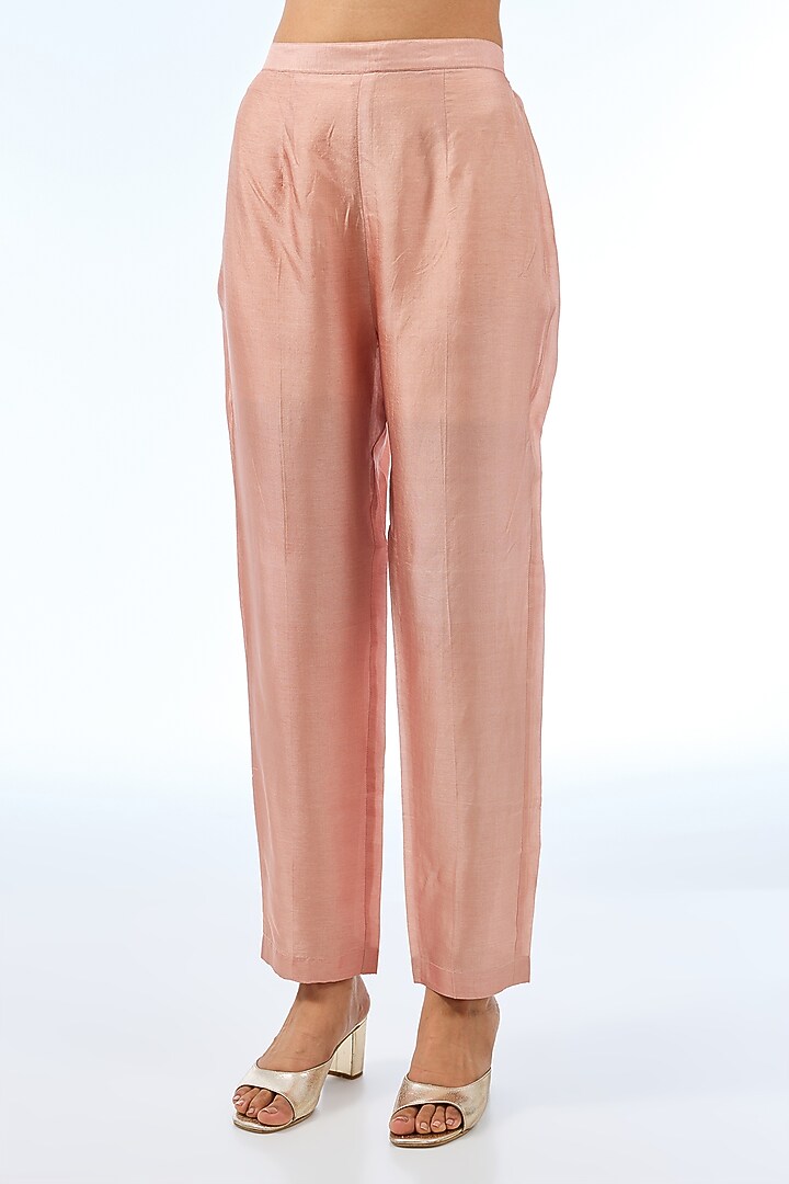 Onion Pink Silk Kurta Set by Shilpa Karnavat at Pernia's Pop Up Shop
