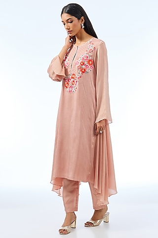 Onion Pink Silk kurta Set by Shilpa Karnavat