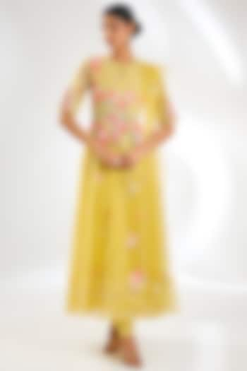 Dusky Yellow Net Resham Embroidered Anarkali Set by Shilpa Karnavat at Pernia's Pop Up Shop