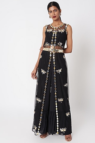 Black Embroidered Pant Set With Cape & Waistband by SImply Simone