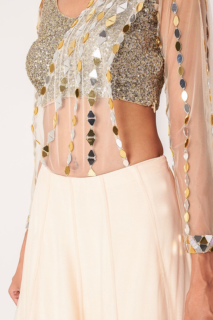 Peach Embroidered Wedding Lehenga Set by SImply Simone at Pernia's Pop Up Shop