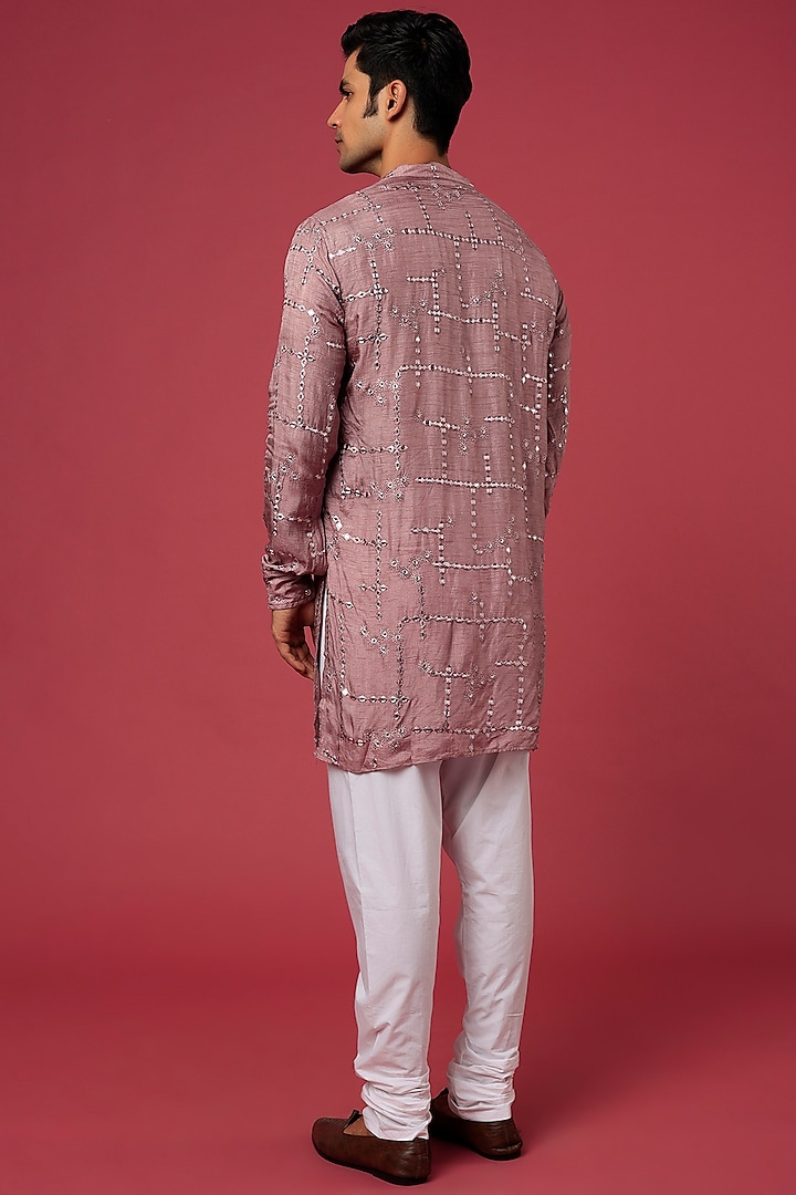 Pink Embroidered Kurta Set by Spring Break Men at Pernia's Pop Up Shop
