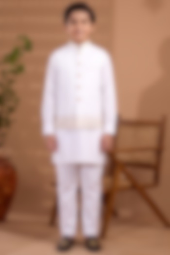 White Blended Silk Embroidered Bundi Jacket Set For Boys by Spring Break- Kids at Pernia's Pop Up Shop