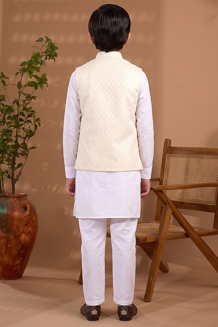 Ivory Blended Silk Embroidered Bundi Jacket Set For Boys by Spring Break- Kids at Pernia's Pop Up Shop