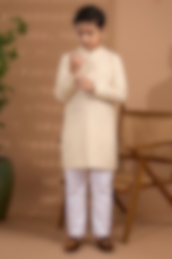 Ivory Blended Silk Embroidered Kurta Set For Boys by Spring Break- Kids at Pernia's Pop Up Shop