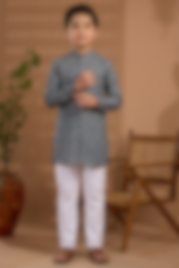 Grey Cotton Ikat Printed Kurta For Boys by Spring Break- Kids at Pernia's Pop Up Shop
