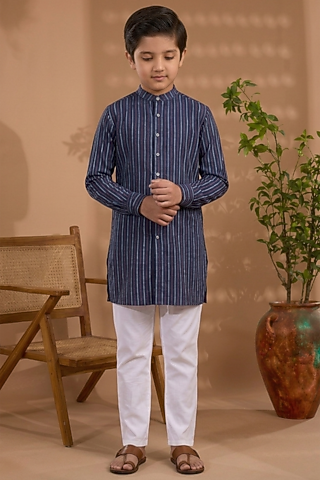 Blue Cotton Stripe Printed Kurta For Boys by Spring Break- Kids