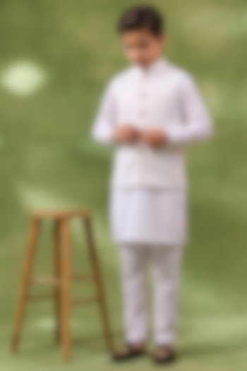 White Cotton Silk Embroidered Bundi Jacket Set For Boys by Spring Break- Kids at Pernia's Pop Up Shop