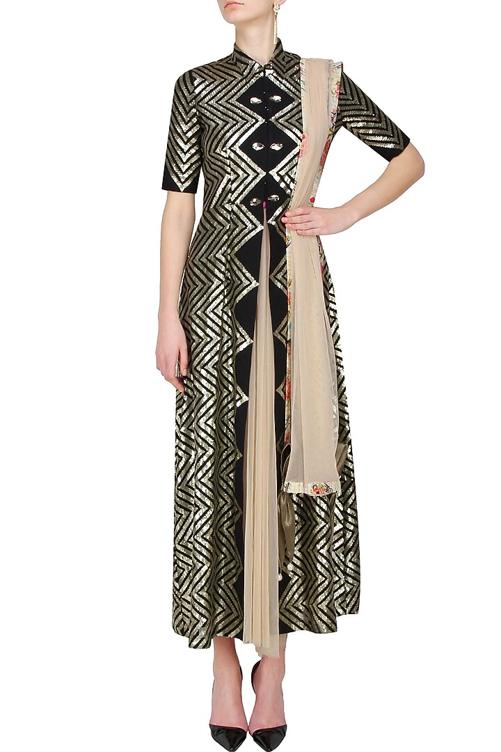 Black zig zag long front open jacket available only at Pernia's Pop Up Shop.