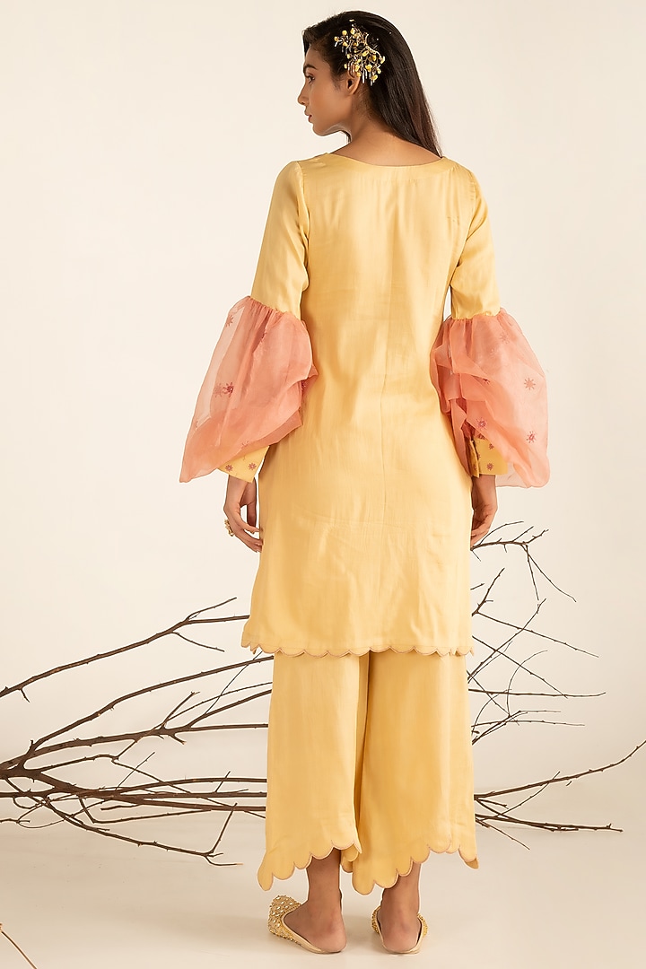 Buttercream Cotton Kurta Set by Shreya Agarwal at Pernia's Pop Up Shop