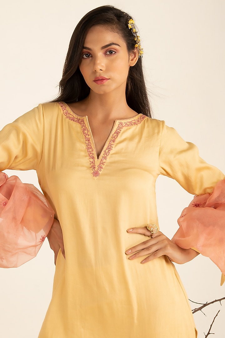 Buttercream Cotton Kurta Set by Shreya Agarwal at Pernia's Pop Up Shop