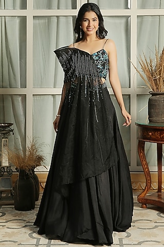 Black Hand Embroidered Lehenga Set by Shreya Agarwal